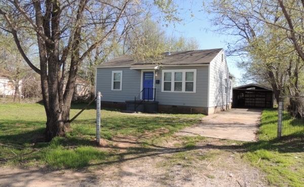 02 Front Exterior